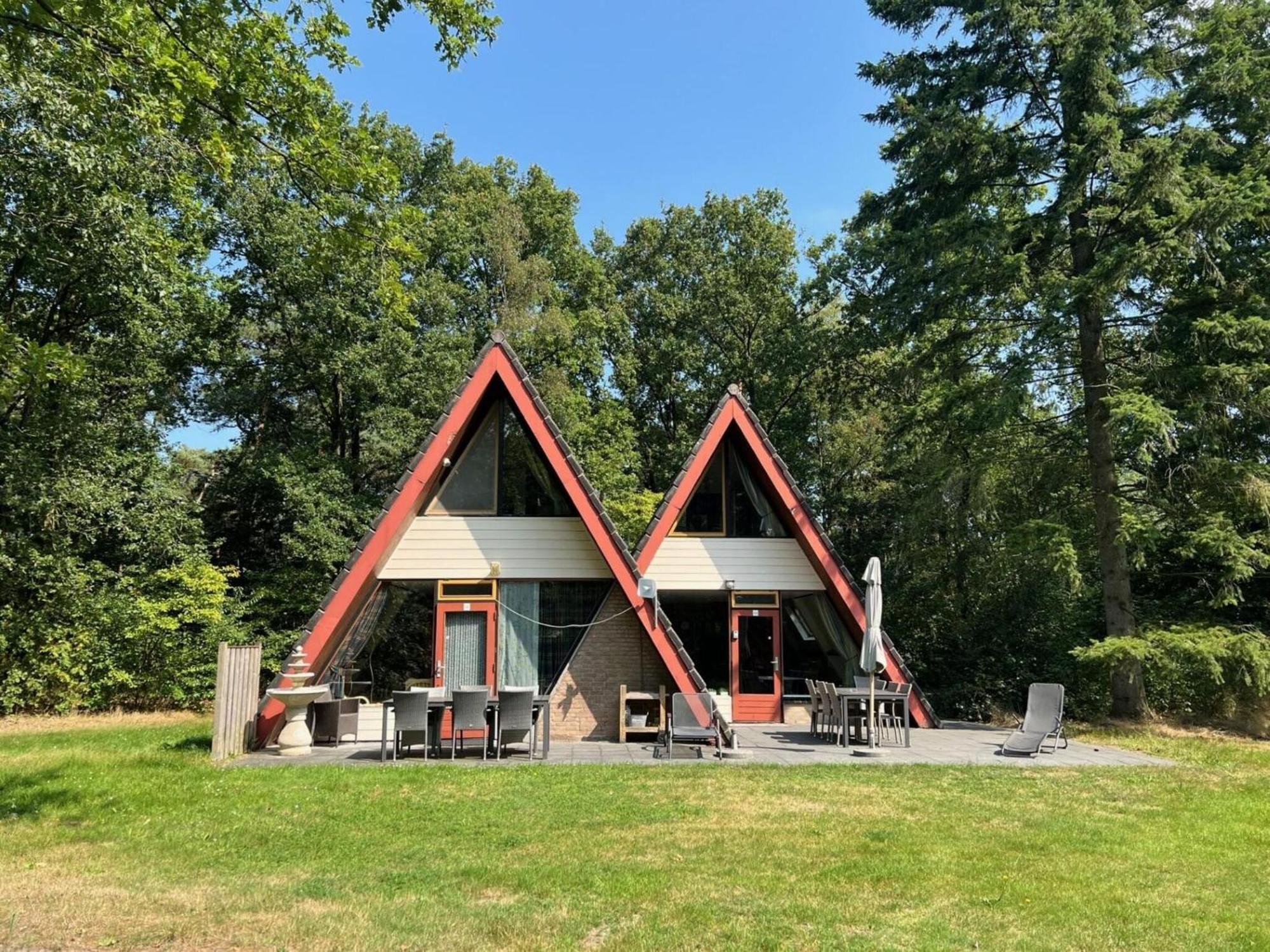 Lovely Holiday Home In Limburg Amid Lush Forest Stramproy Zewnętrze zdjęcie